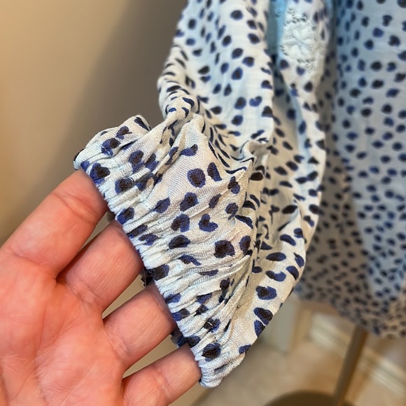 Plus Size Top - Picture 5 of 6